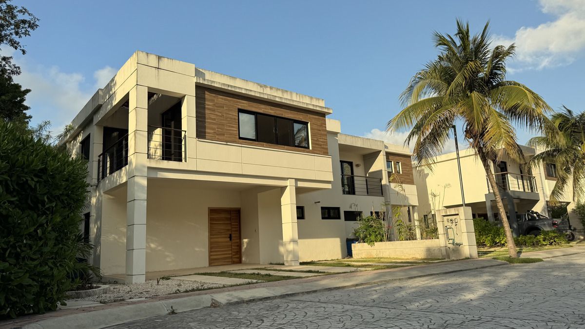 Casa de 3 Recámaras en el Corazón de Tulum – Estilo, Amplitud y Plusvalía, Casa en Tulum
